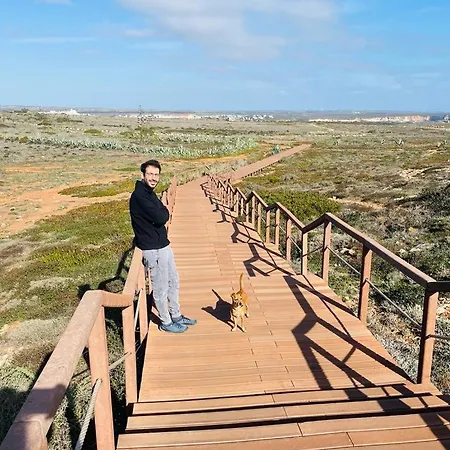 Feelgood Vegan Homestay * Sagres
